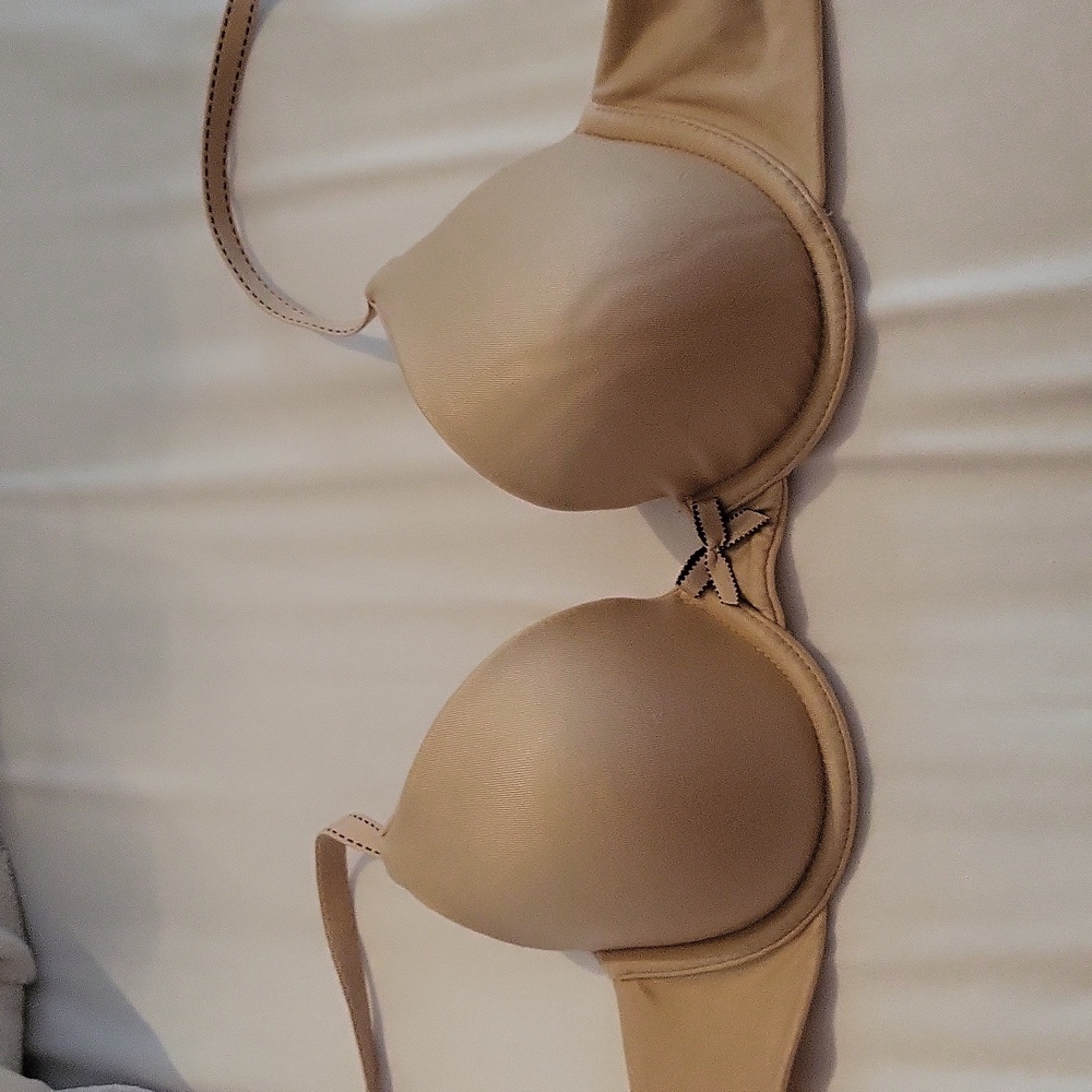 Maidenform Nude Bra, size 32A